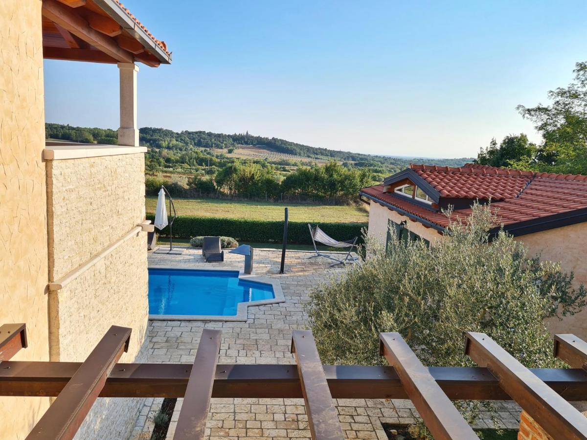 Spacious Villa With Pool, Indoor Jacuzzi And Sauna Near Porec Visnjan Ngoại thất bức ảnh
